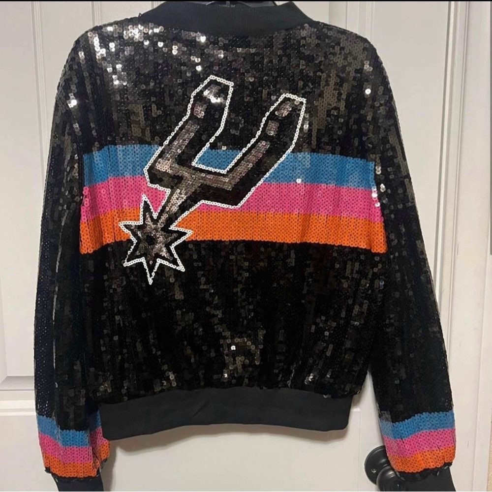 NEW Stunning Spurs Sequins Jacket. Just GORGEOUS Black or White. One Size fits